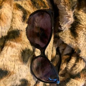 Joan Rivers sunglasses (new) with hard case never worn